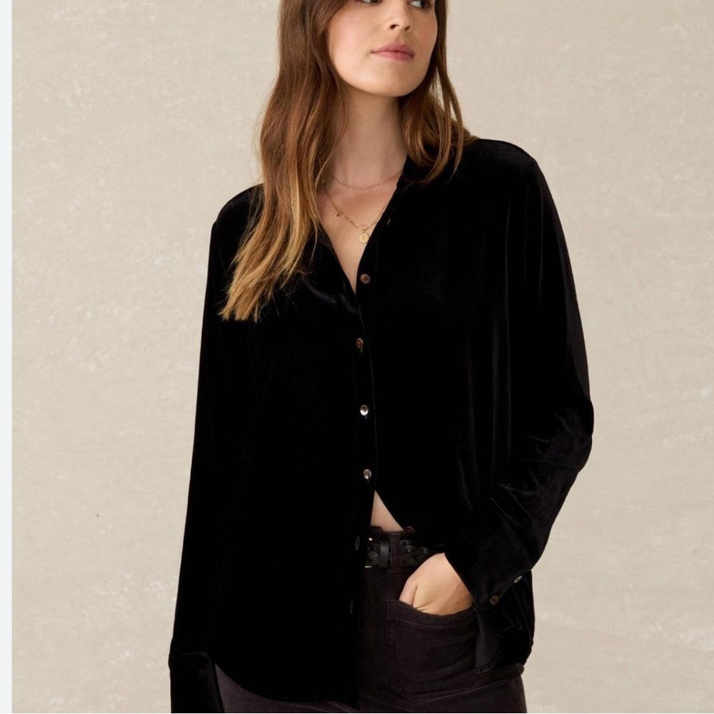 TALBOTS Black Velour button up Cardigan Size Medium
